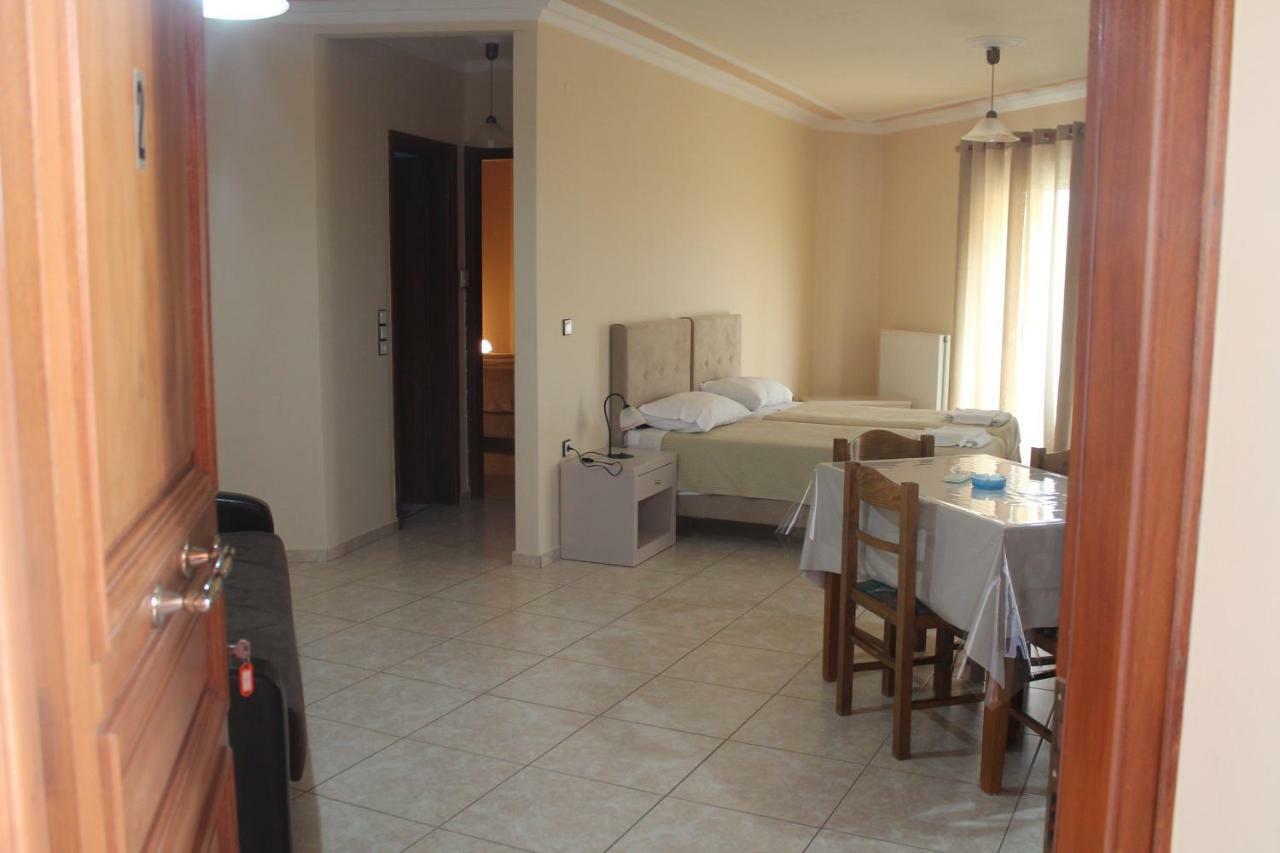 Victoria'S Apartments Dilináta Extérieur photo
